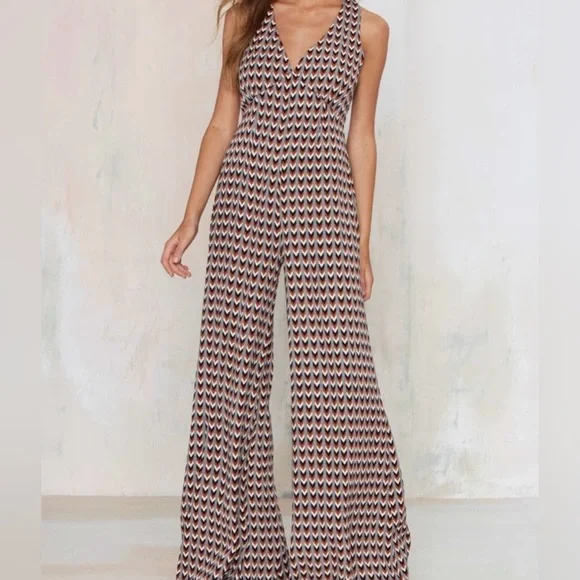 The Lissa Jumpsuit - Picture 2 of 8